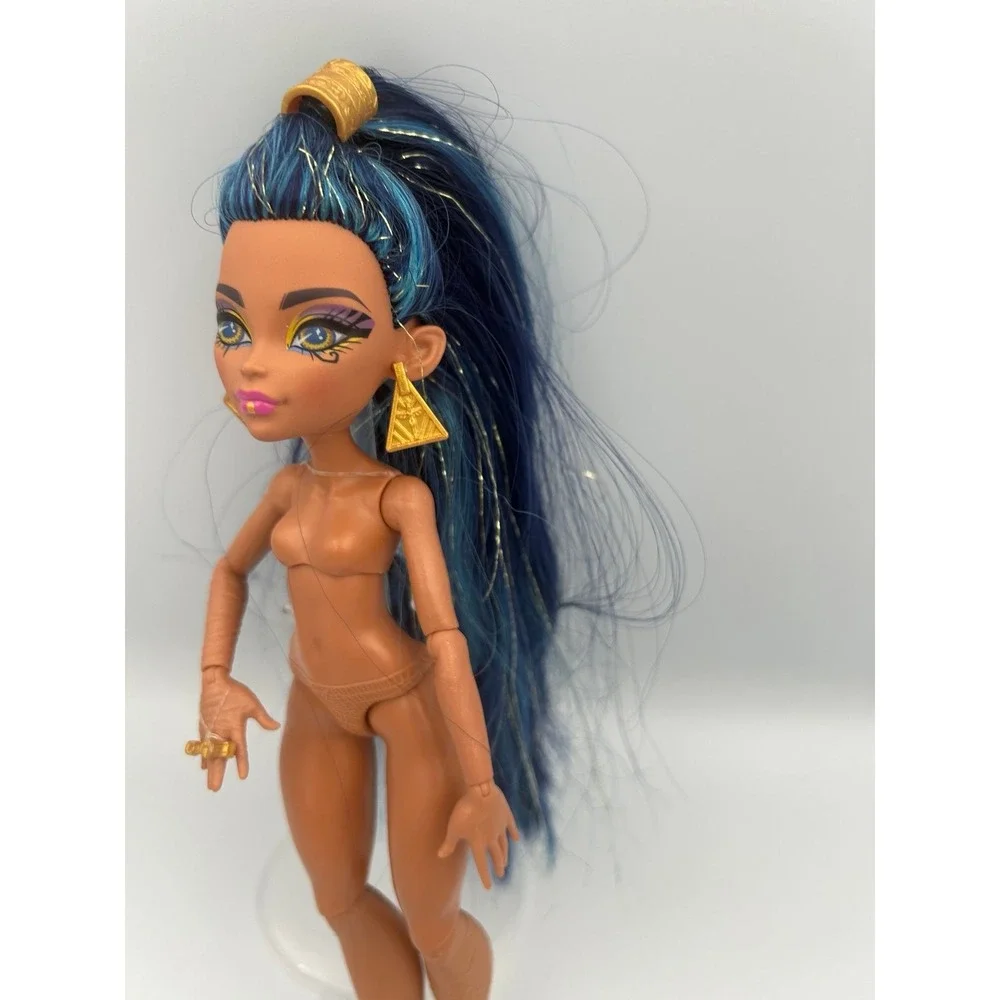Monster High Monster Ball Cleo De Nile fashion doll